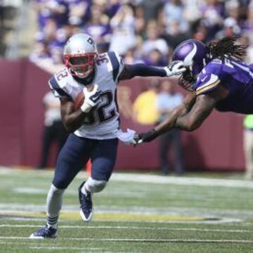 Devin McCourty volvió a jugar de cornerback.