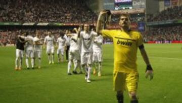 Iker Casillas celebra la Liga de 2012.