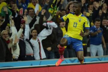 Enner Valencia celebra el empate.
