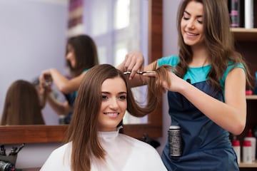 ¿Cuándo deberías cortarte el cabello en diciembre, según las fases de la luna?