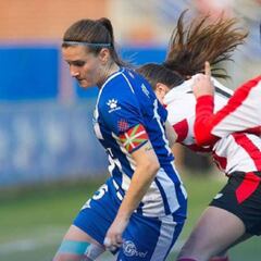 El fútbol femenino debuta en Mendizorroza: 8.375 espectadores