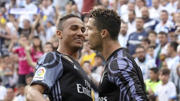 Cristiano celebra el gol con Danilo.