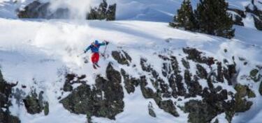 El próximo mes de febrero la estación de Grandvalira acogerá en sus montañas a más de 60 jóvenes participantes de entre 15 y 18 años para la disputa de los títulos mundiales de campeón junior de freeride en las modalidades de snowboard y freeski.