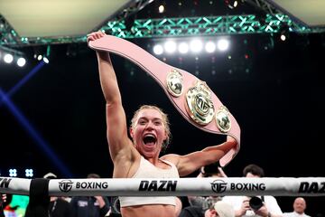 Elle 'Baby Bomber' Brooke se proclamó este año campeona del peso medio de Misfits Boxing al derrotar por KO a AJ Bunker en el tercer asalto del Misfits Boxing 12.