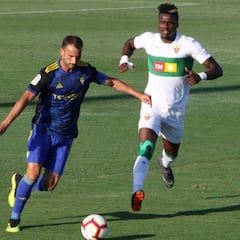 Remontada del Cádiz ante un Elche que fue de más a menos