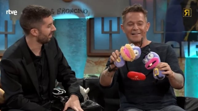 El regalo con el que Alejandro Sanz intenta sellar la paz (o no) entre Broncano y Motos: “España no necesita más división” - Televisión