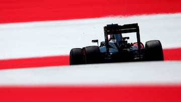 Fernando Alonso rodando sobre el Red Bull Ring