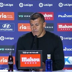 Almirón: "La decisión arbitral cambia el trámite del partido, estábamos mejor nosotros"