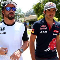 Fernando Alonso y Carlos Sainz arrasan a sus compañeros