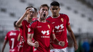 21/11/20 PARTIDO SEGUNDA DIVISION B
 REAL MURCIA - LINARES 
 celebracion gol 1-0