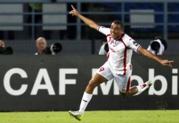 Ahmed Akaichi de Túnez celebra su gol contra la República Democrática del Congo durante su partido de fútbol 2015 Copa Africana de Naciones Grupo B en Bata 26 de enero de 2015.