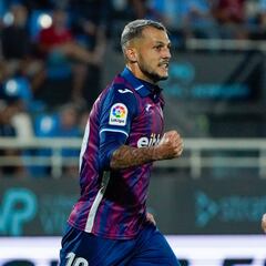 Aprobados y suspensos del Eibar: Stoichkov sella el primer asalto