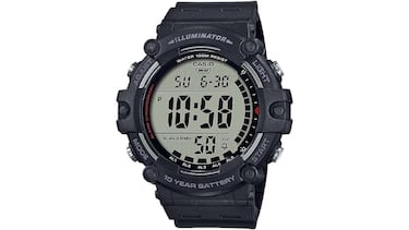 Así es el reloj digital de Casio al estilo Garmin que está revolucionando la moda masculina