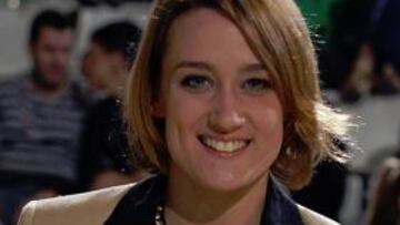 Mireia Belmonte despedirá el 2012 nadando entre tiburones