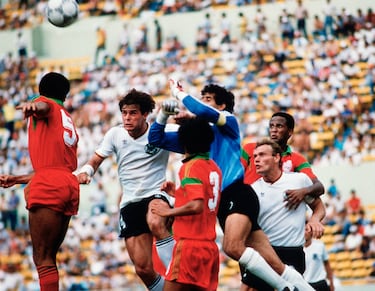La selección marroquí repitió hito en el Mundial de México 1986 al ser el primer país africano en pasar a la segunda fase de un Mundial. Se midió a Alemania Federal en los octavos de final donde perdió 0-1. En la foto, un momento del partido.