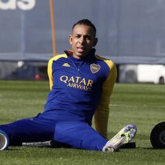 Boca quiere retener a Villa: rechazaría oferta de Cagliari