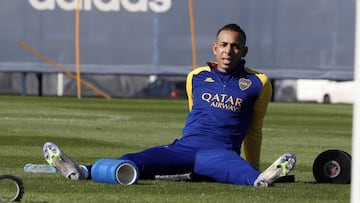 Sebastián Villa durante un entrenamiento con Boca Juniors.
