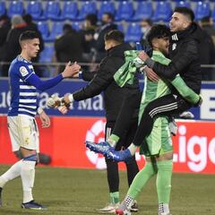 Ojeda y Amir amargan el debut de Martínez