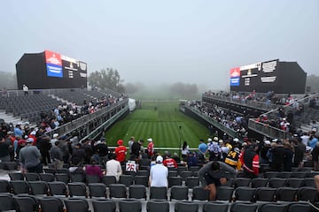  A general view of the first tee in a fog delay during Saturday Morning Four-Ball on day three of the 2024 Presidents Cup at The Royal Montreal Golf Club 