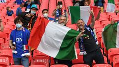 Aficionados de la selección de Italia.