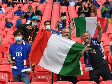 Aficionados de la selección de Italia.
