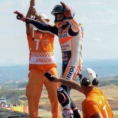 Márquez wins in Aragón to move closer to third title