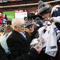 What did Jerry Jones say about his outburst with radio hosts?