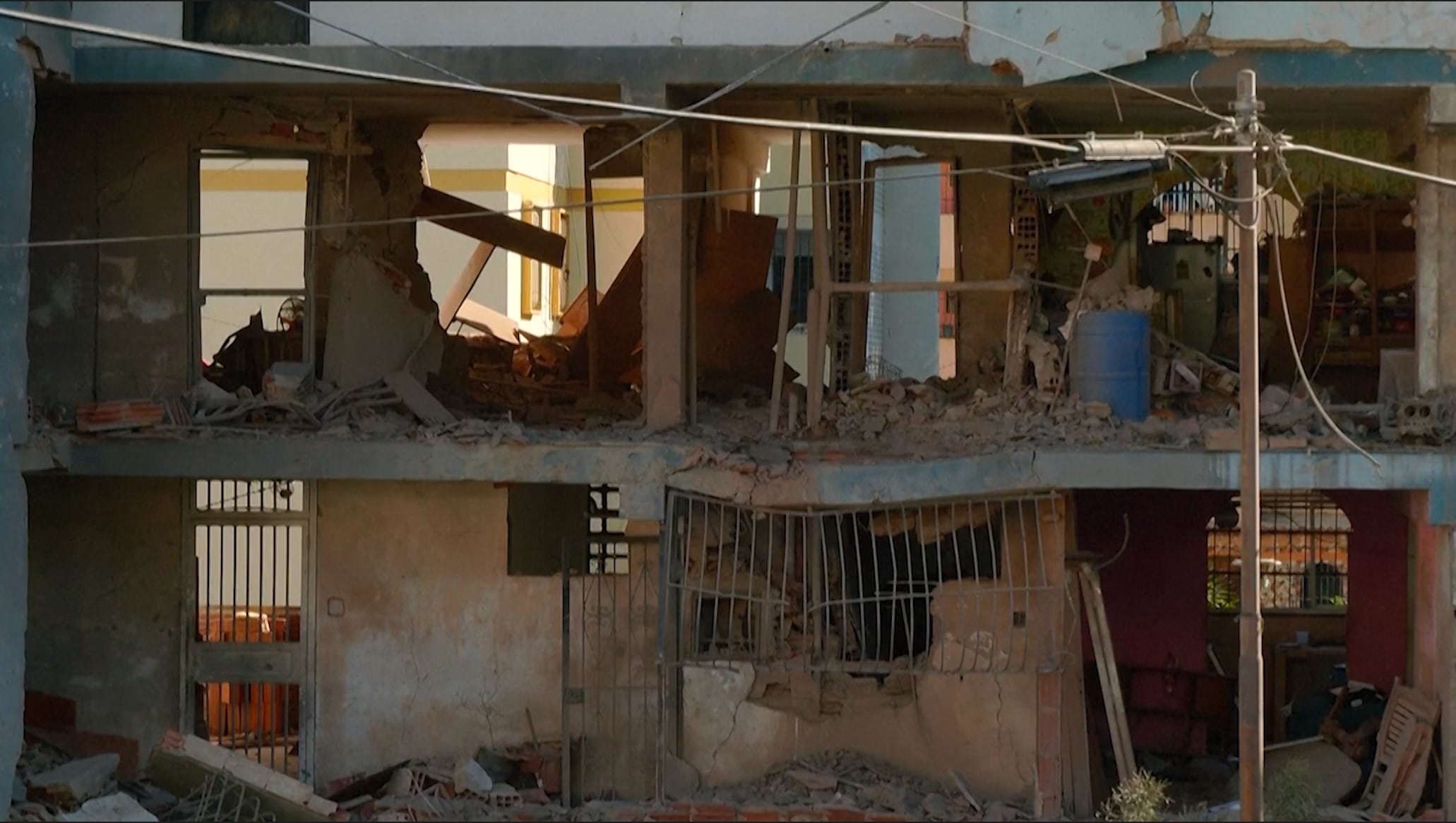 Así quedó la zona que fue bombardeada por Estados Unidos en Caracas, Venezuela 