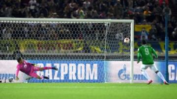 YOKOHAMA, JAPAN - DECEMBER 18: Miguel Borja of Atletico Nacional scores the winning penalty during the FIFA Club World Cup 3rd Place match between Club America and Atletico Nacional at International Stadium Yokohama on December 18, 2016 in Yokohama, Japan. (Photo by Mike Hewitt - FIFA/FIFA via Getty Images)