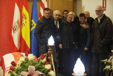 Asturias llora la muerte de Quini