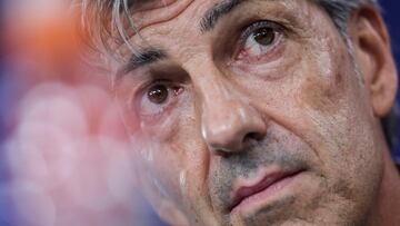 Real Sociedad's Spanish coach Imanol Alguacil holds a press conference at the Luz stadium in Lisbon, on October 23, 2023, on the eve of their UEFA Champions League Group D football match against SL Benfica. (Photo by Patricia DE MELO MOREIRA / AFP)