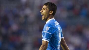 El jugador ecuatoriano atraviesa por buen momento con Talleres de Córdoba de Argentina, pero aún tiene contrato con La Máquina.
