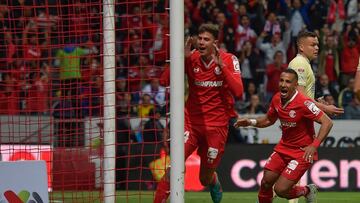 Oscar Haret Ortega celebrates his goal 1-0 of Toluca during the game Toluca vs America, corresponding to the Semifinals first leg match of the Torneo Apertura 2022 of the Liga BBVA MX, at Nemesio Diez Stadium, on October 19, 2022.
<br><br>
Oscar Haret Ortega celebra su gol 1-0 de Toluca durante el partido Toluca vs America, correspondiente al partido de ida de Semifinales del Torneo Apertura 2022 de la Liga BBVA MX, en el Estadio Nemesio Diez, el 19 de octubre de 2022.