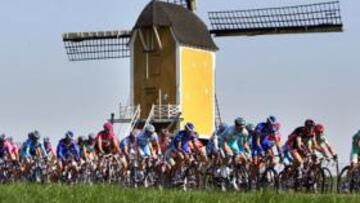 <b>CUADRO HOLANDÉS. </b> La Amstel ofrece imágenes del paisaje típico de Holanda: molinos y tulipanes.