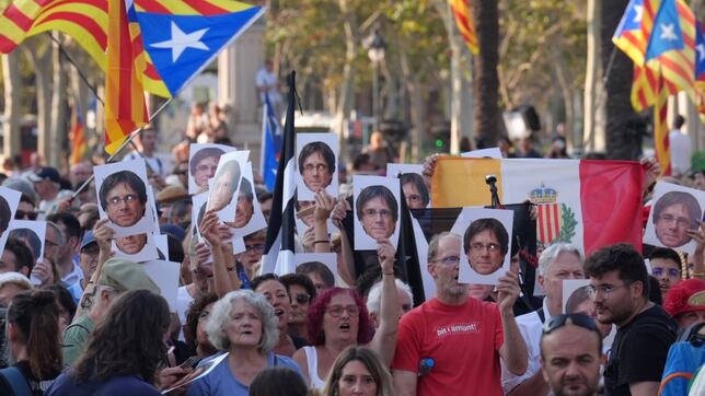 Los Mossos dan nuevos detalles de la huida de Puigdemont: “¿Quién eres, qué quieres?”