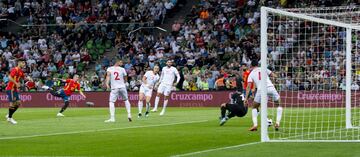 Iago Aspas scores the winning goal after a great pass from Costa. (1-0)