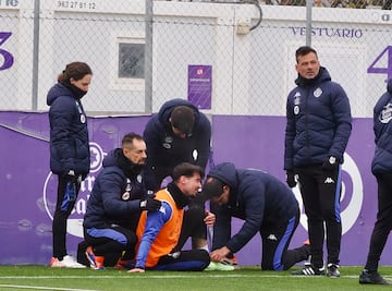 16/12/24  REAL VALLADOLID  ENTRENAMIENTO 
LESION  LUIS PEREZ 