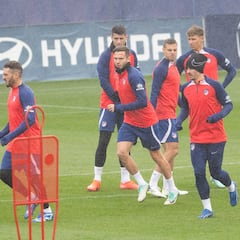 Giménez o Witsel, duda en la defensa; Grbic no viaja