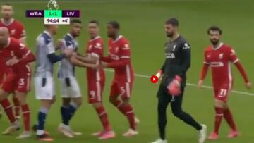 ?Locura total en la Premier! Golazo de Alisson en el 95' para mantener con vida al Liverpool