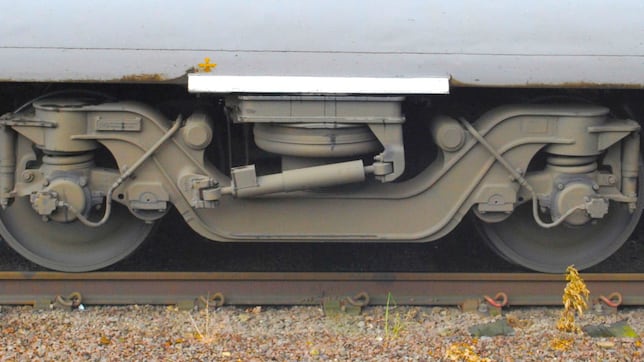 Qué son los bogies, los ‘pies de acero’ a la vista de todos que permiten a los trenes viajar a 300 km/h con una estabilidad milimétrica
