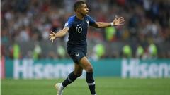 Mbappé is coping well with new status, says Lloris