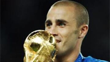 <b>AÑO MÁGICO.</b> El defensa italiano ha conseguido ganar el Mundial con su selección y ha recibido el premio más prestigioso de la prensa europea.