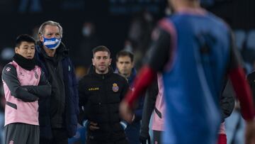 VIGO, SPAIN - DECEMBER 17: Wu Lei of RCD Espanyol  during the warmup prior to the LaLiga Santander match between RC Celta de Vigo and RCD Espanyol at Abanca-Bala&Igrave;dos on December 17, 2021 in Vigo, Spain. (Photo by Octavio Passos/Getty Images)