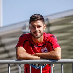 Carles Gil: "En el Elche fui feliz; en Valencia me pesó la presión”