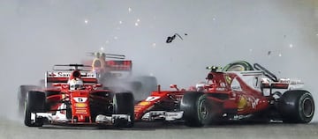 Verstappen toca a Raikkonen y éste se lleva por delante a Vettel que sigue a duras penas. La inercia del Ferrari del finlandés hace un recto en la primera curva y se atropella al Mclaren de Alonso que se puso 3º en la salida.