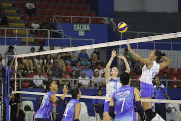 Regatas sumó tres puntos más en la Liga Nacional Superior de Voleibol al derrotar por un claro 3 a 0 a Géminis con parciales 24-26,19-25,25-27 en una hora de juego con 27 minutos. De esta manera el conjunto "chorrillano" tiene casi asegurado el primer lugar de la tabla al finalizar la primera ronda del torneo.