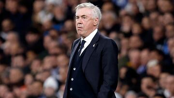 Carlo Ancelotti, entrenador del Real Madrid, en el partido de Champions contra el N¨¢poles.