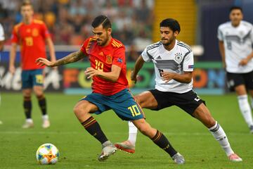 Dani Ceballos y Mahmoud Dahoud.