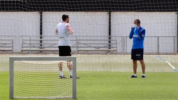 Maxi G&oacute;mez, con Celades. 