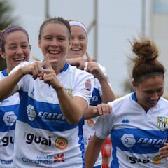 María Estella, lateral con gol